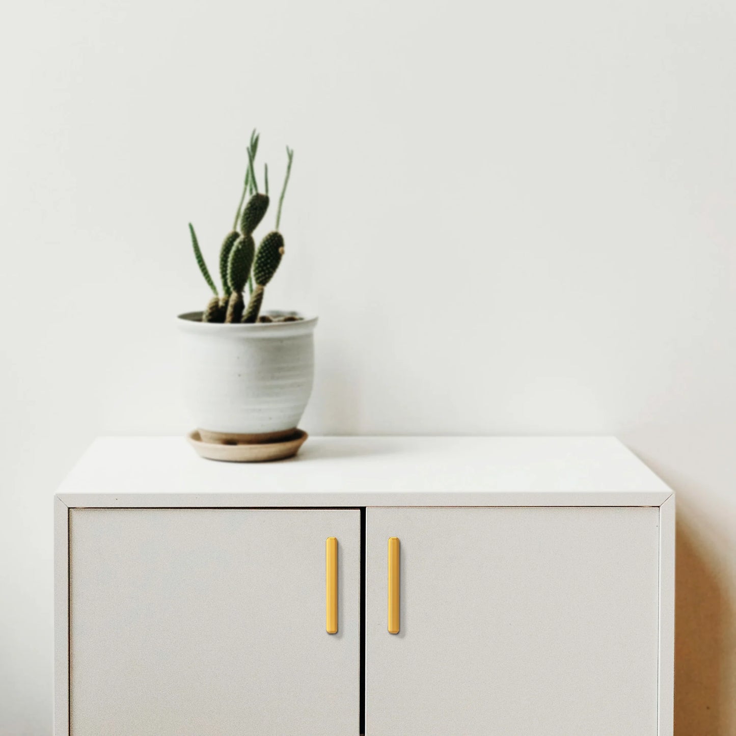 Modern Curved Edge Flat Bar Pull