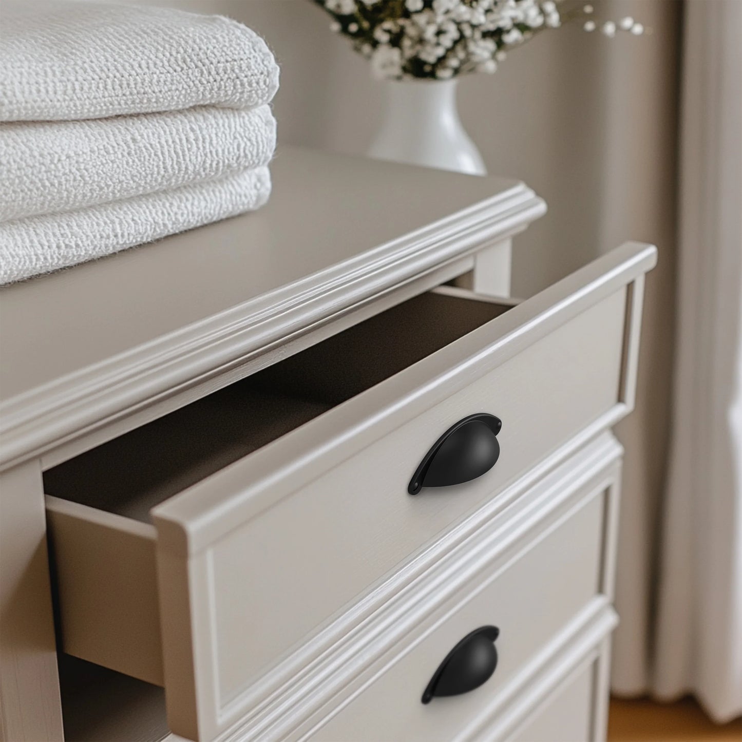 Classic Bin Cup Drawer Pull